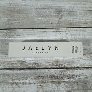 JACLYN COSMETICS Faux Filler Perfecting Concealer - "Medium Tan Golden" - NIB‎